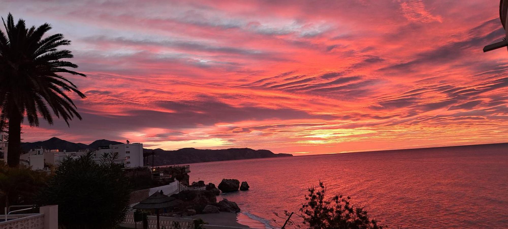 Acapulco Playa Beautiful Seaview Apartment Nerja Ngoại thất bức ảnh