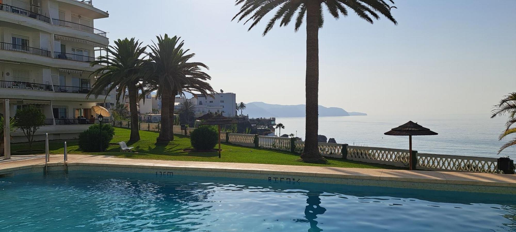 Acapulco Playa Beautiful Seaview Apartment Nerja Ngoại thất bức ảnh