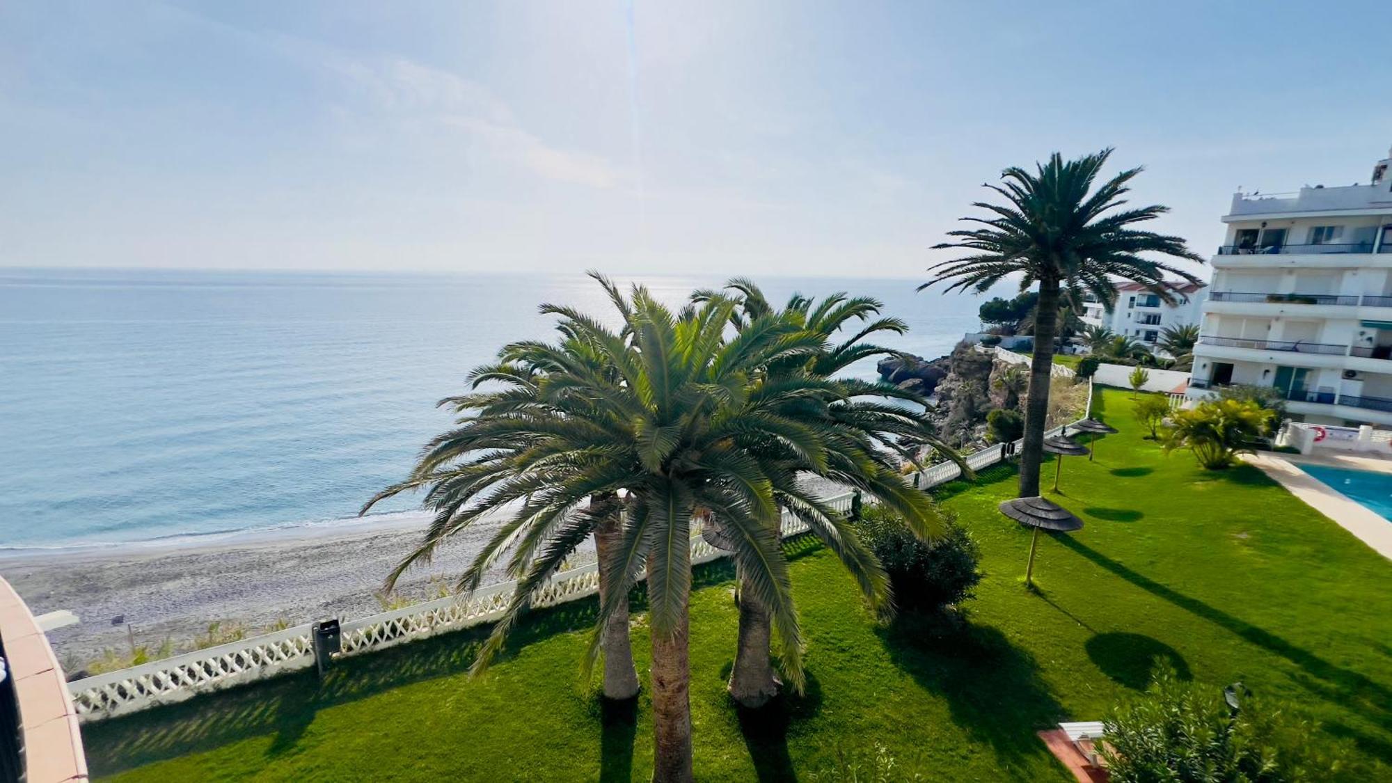 Acapulco Playa Beautiful Seaview Apartment Nerja Ngoại thất bức ảnh